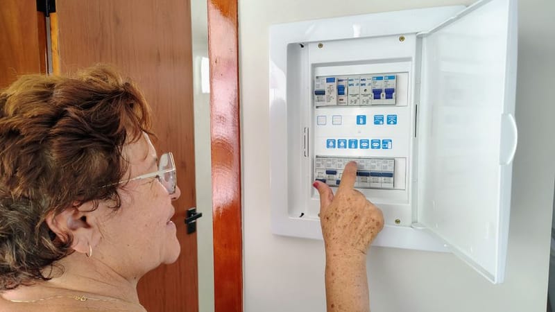 EV Charger Fuse Box Upgrade UK: Costs, DNO & PEN Rules